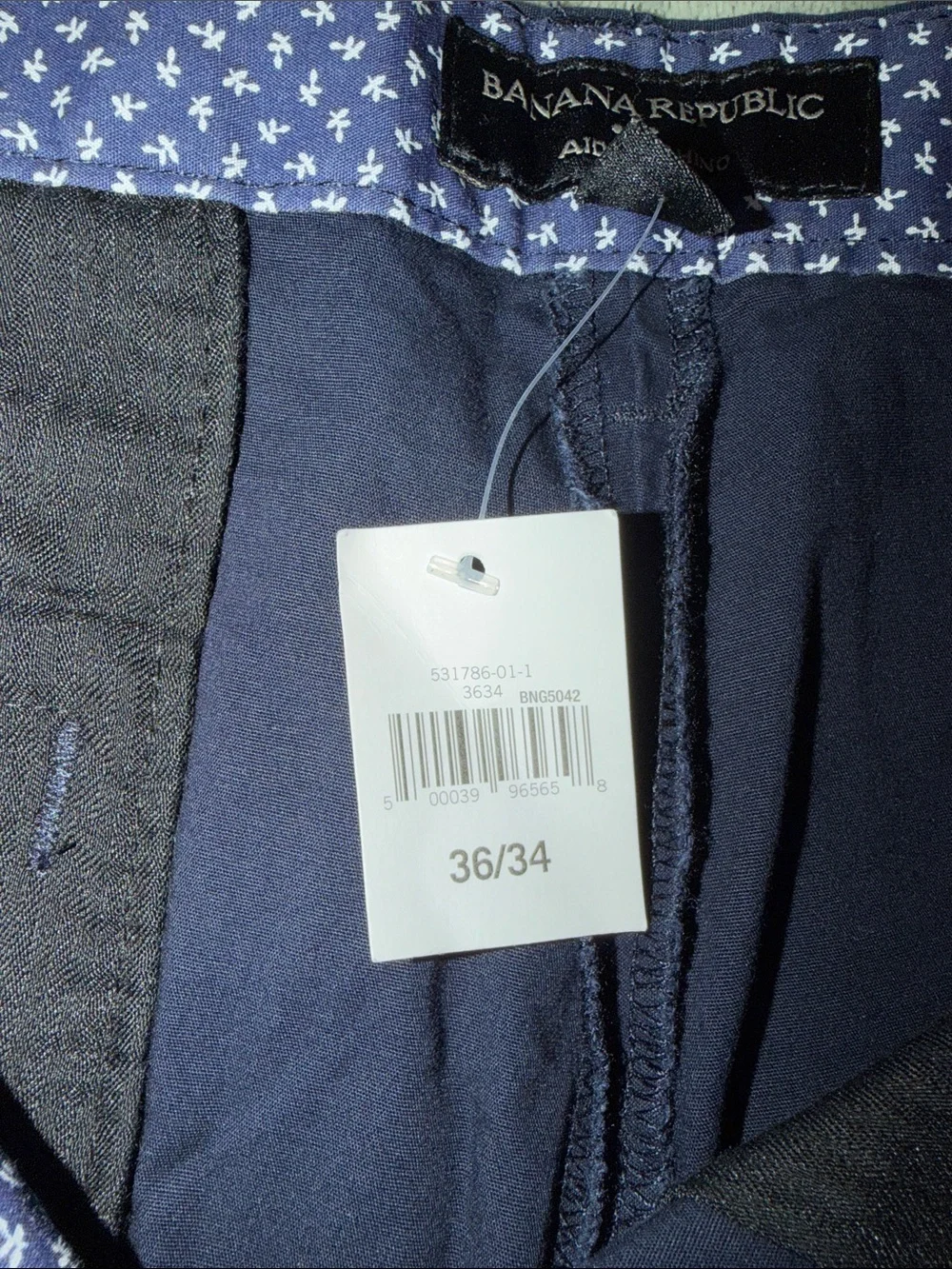 Banana Republic Men's Navy Aiden Slim-Fit Chino Pants - NWT